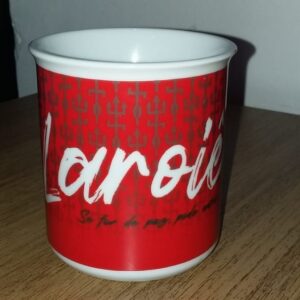 Caneca Chocolate Laroiê