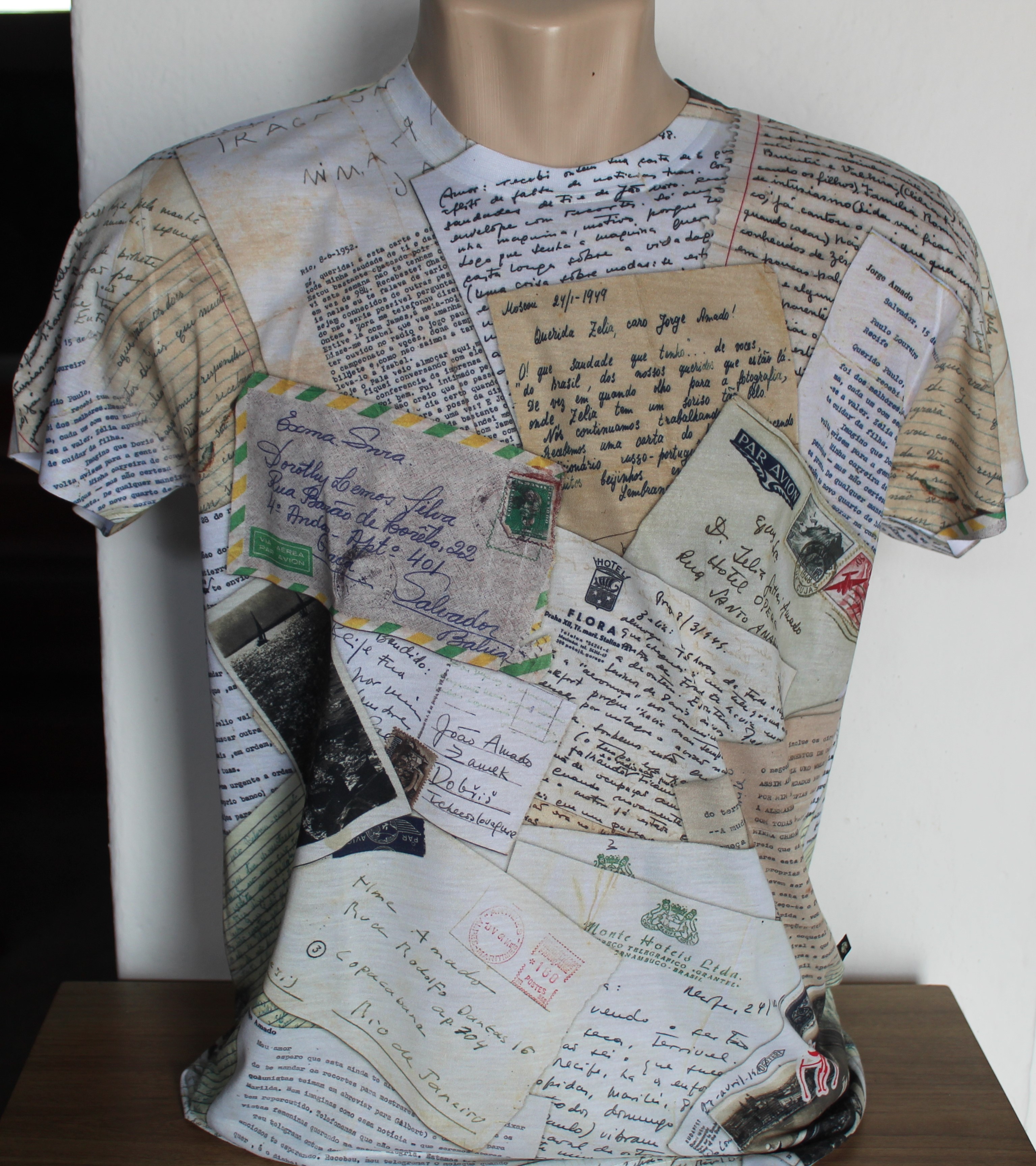 Camiseta Básica Cartas